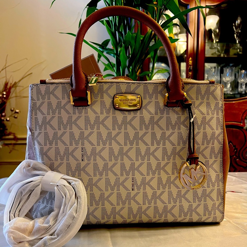 Michael Kors (Kellen) Handbag